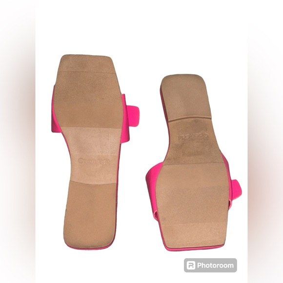 OPEN EDIT Women’s Pink Flat Slide Sandals With Silver Tone Buckle Size 7M - Picture 3 of 4